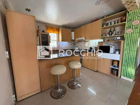 Casa en Venta con 3 cocheras