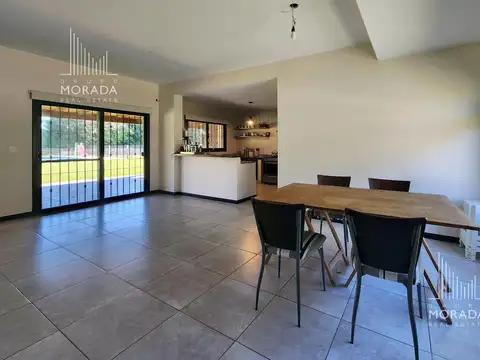 Casa 4 ambientes con 3 baños