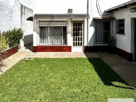 Santiago Del Estero e/ Castro Barroso y Araoz