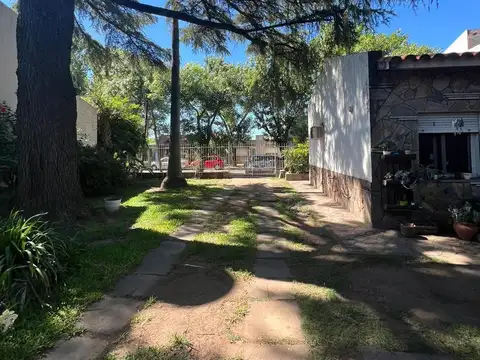 Terreno en Venta 20  mts Fondo