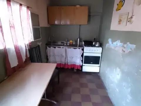 Casa 3 ambientes con 1 baño