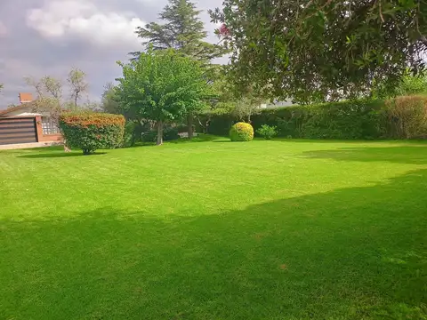 Casa 5 ambientes con 5 baños