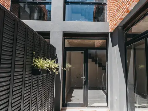 Depto Tipo Casa en Alquiler al Este