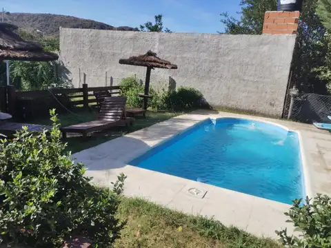 Casa  En Venta   Mas Departamento  Con Pileta  En Sierra  De La Ventana