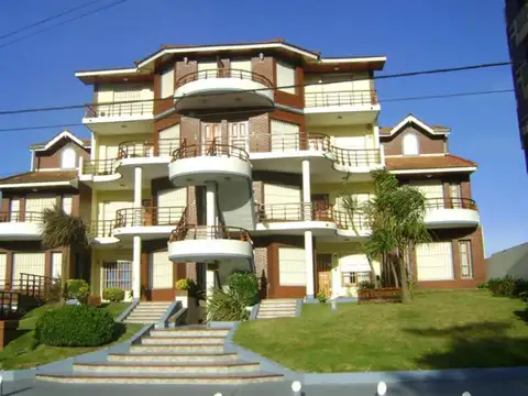 Alquiler departamento "Palmeras VII" verano 26. Gesell