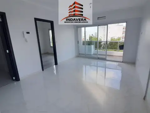 Departamento en Alquiler en Caseros, $ 620.000