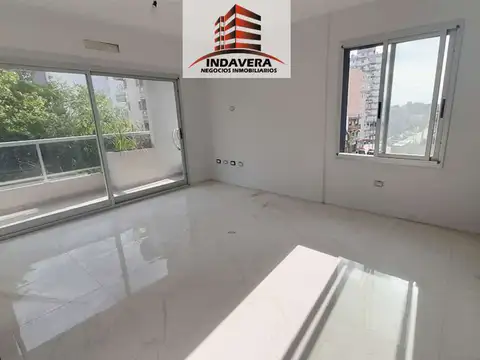 Constitución 2500, Piso 4