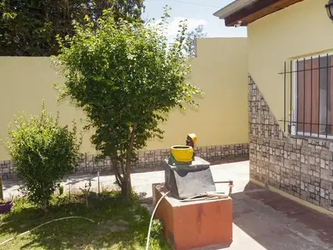 Casa 3 ambientes con 1 baño