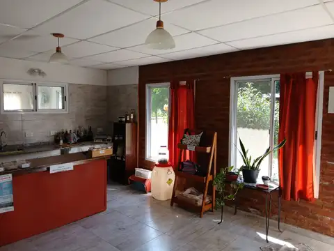 Quinta en Venta con 2 cocheras