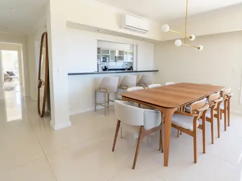 PENTHOUSE 4 DORMITORIOS PRIMERA LINEA 100