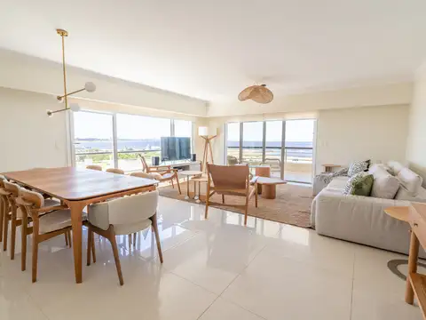 Apartamento en venta c/ cochera en Playa Mansa
