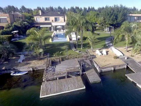 Casa en Venta al Oeste