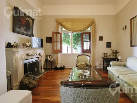 Casa en Venta con 1 cochera