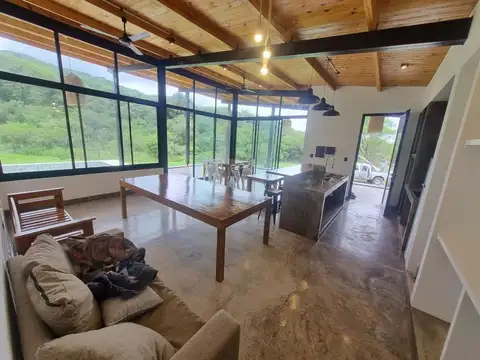 Casa en Venta en Calderilla, USD 220.000
