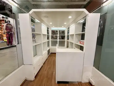 Góndola comercial en venta en Galería Flores Center