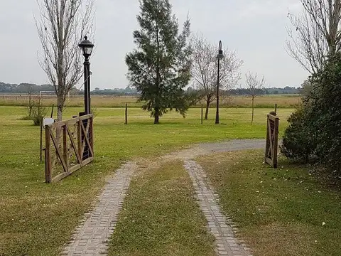 Campo terreno en venta Villa Amelia