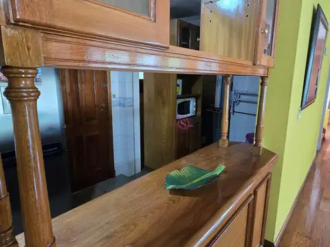 Casa en Alquiler con 1 cochera