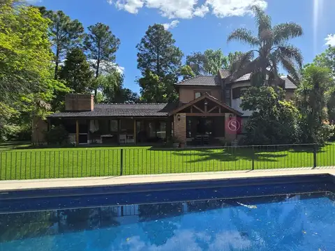 Casa en Alquiler de 5 dormitorios