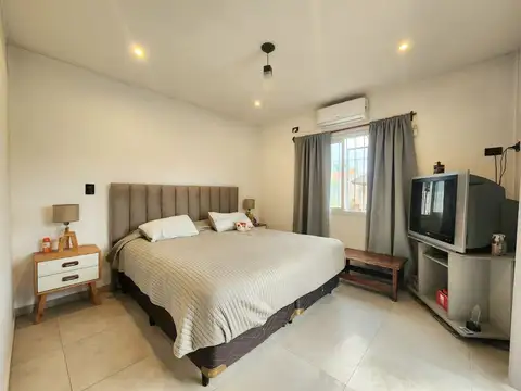 Casa 2 dormitorios en VENTA con jardin