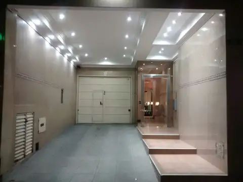 ALQUILER DEPARTAMENTO DE 2 AMBIENTES AL FRENTE CONBALCON EN FLORESTA