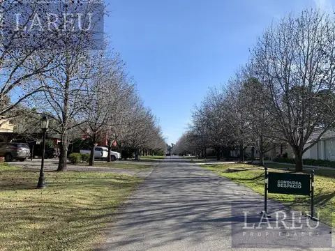 Terreno en Venta en Manzanares, USD 85.000