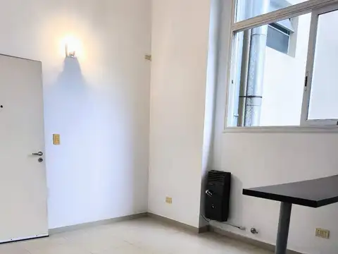 Monoambiente en venta oportunidad ! Ideal inversor o primer vivienda. Apto Credito