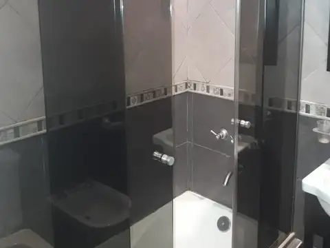 Depto Tipo Casa en Venta en Liniers, USD 180.000