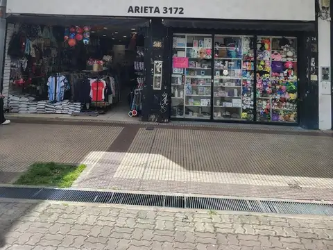 Local Comercial S/ Peatonal Arieta 240 m² Cub. IDEAL INVERSOR -  S.Justo (Ctro)