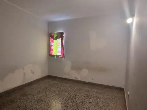 Casa en Venta de 4 Dormitorios en B° Santa Lucía, Salta Capital