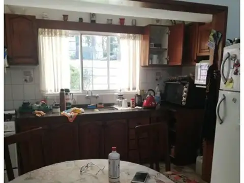 Vivienda multifamiliar en venta de 7 ambientes en block