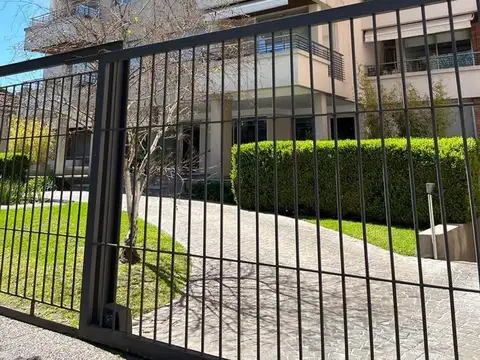 Carlos Casares 1054 , Piso 1