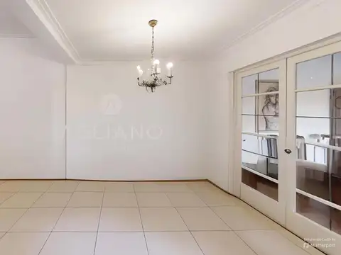 Casa 6 ambientes con 3 baños