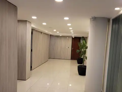 1 de Mayo  al 1600 02-04