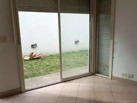 Depto Tipo Casa en Venta en Villa Ballester, USD 95.000