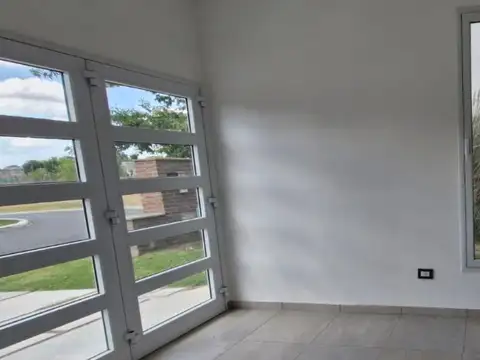 Casa en Venta en Canning, USD 225.000