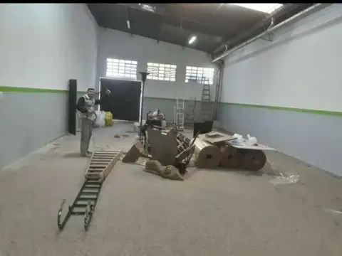 Galpon en Alquiler en Mataderos, $ 2.000.000