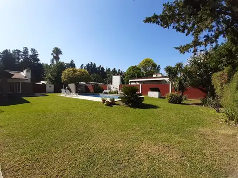 Casa en Alquiler Temporal con 1 cochera