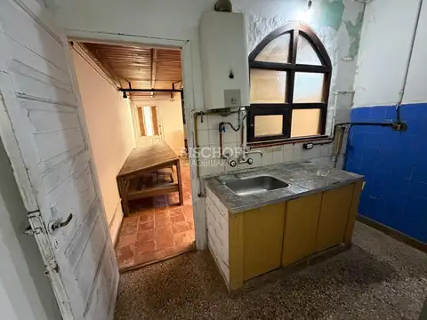 OPORTUNIDAD EN VILLA GESELL, LOCAL COMERCIAL CON VIVIENDA