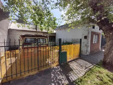 Casa en VENTA, 4 ambientes, Hurlingham, PBA