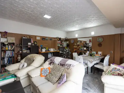 Depto Tipo Casa en Venta de 5 ambientes