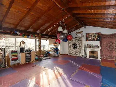 Depto Tipo Casa en Venta en Villa Sarmiento, USD 235.000
