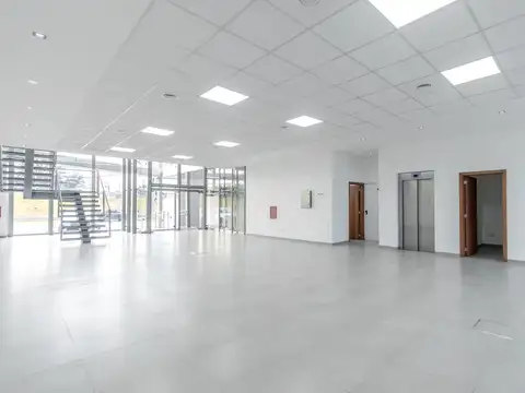 Edificio corporativo premium de 1225m2, en colectora de Au. Panamericana en Munro, altura Unicenter.