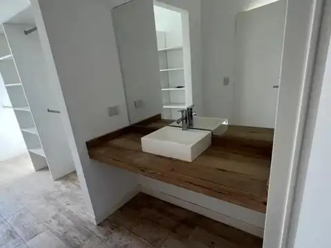 Casa en Venta en Belen de Escobar, USD 275.000