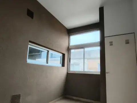 MUY LINDO DUPLEX A DOS CUADRAS CENTRO CARAPACHAY