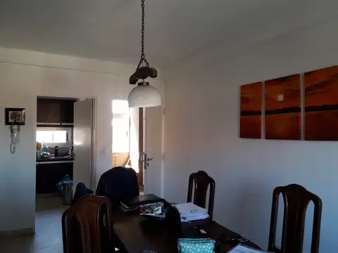 Casa en Alquiler con 1 cochera