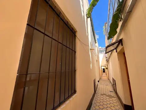 Avenida Directorio 600