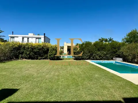 Casa en Venta en El Cantón, USD 285.000