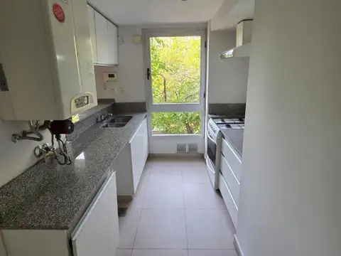 Departamento en Alquiler en Godoy Cruz, $ 890.000
