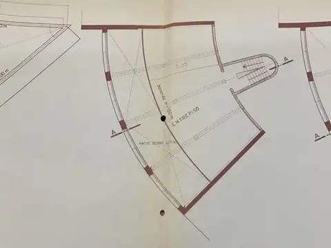 LOCAL COMERCIAL Excelente ubicación Av. H.Yrigoyen