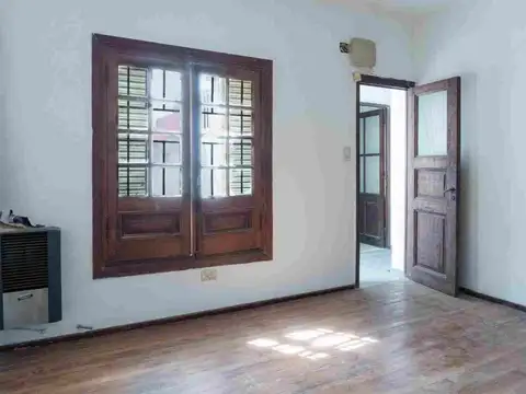 Depto Tipo Casa en Venta 64 años